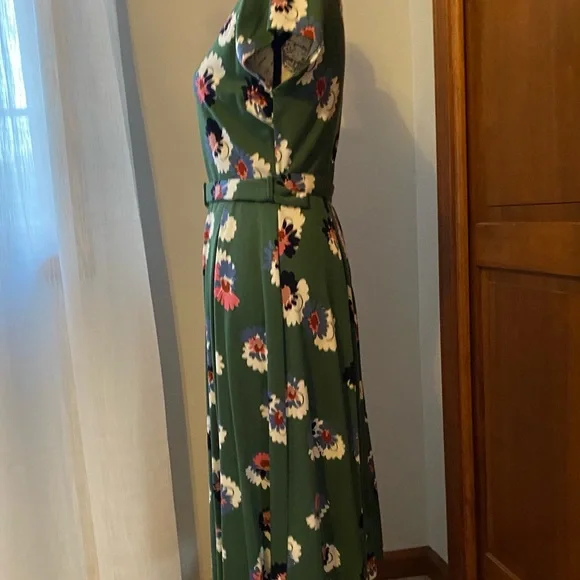 Beautiful Green Boden Knit dress - Picture 7 of 8